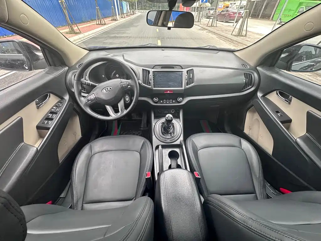KIA SPORTAGE 2011