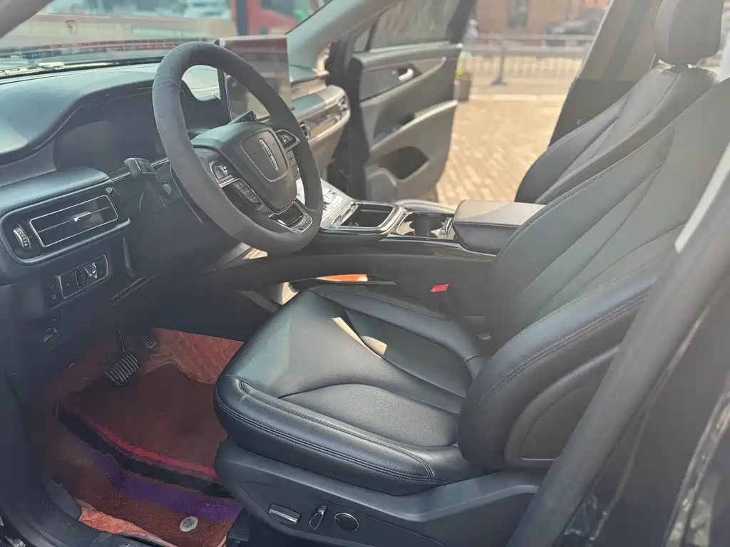 LINCOLN NAVIGATOR 2022