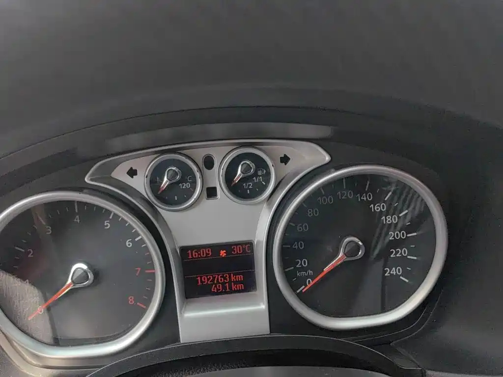 FORD FOCUS 2012