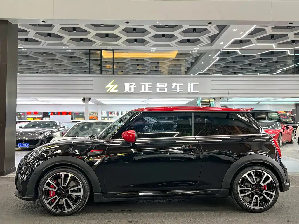MINI JCW 2022