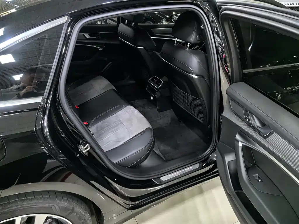 AUDI A6L 2021