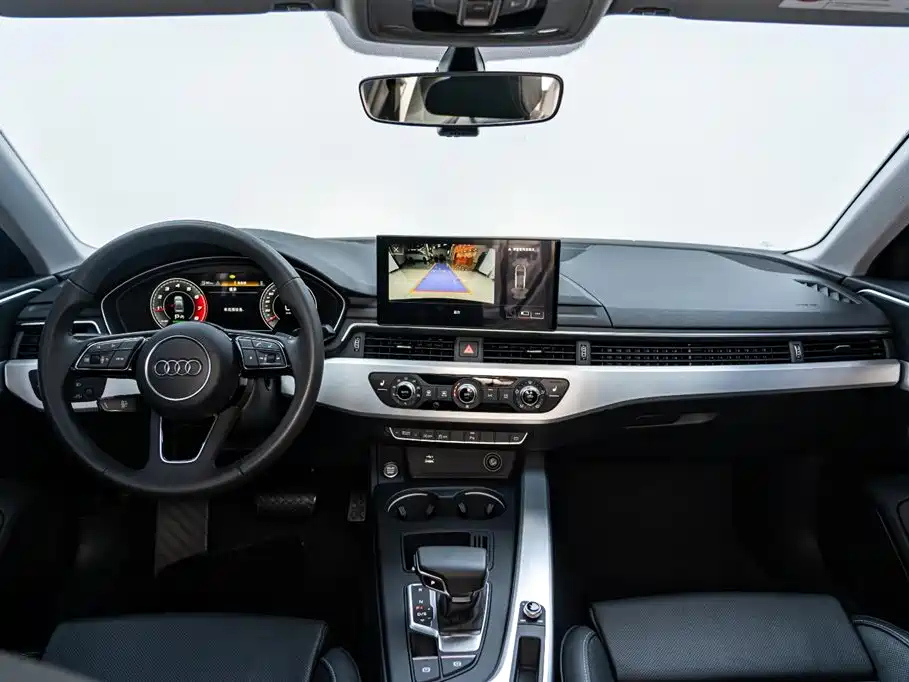 AUDI A4L 2021