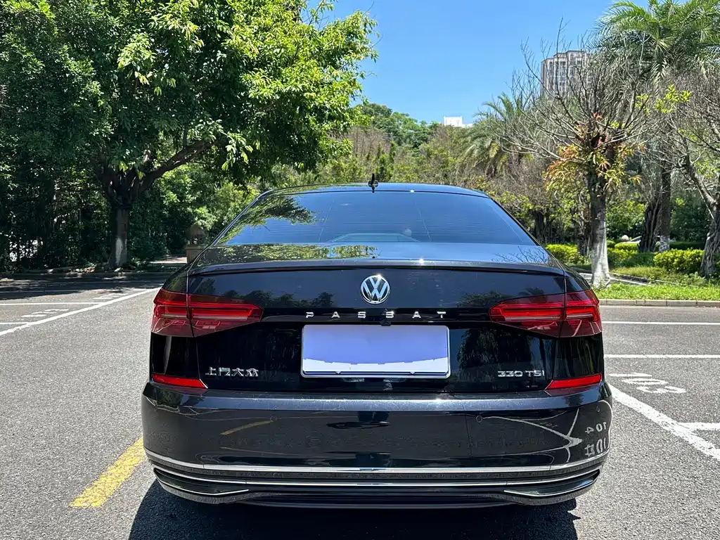 VOLKSWAGEN PASSAT 2020