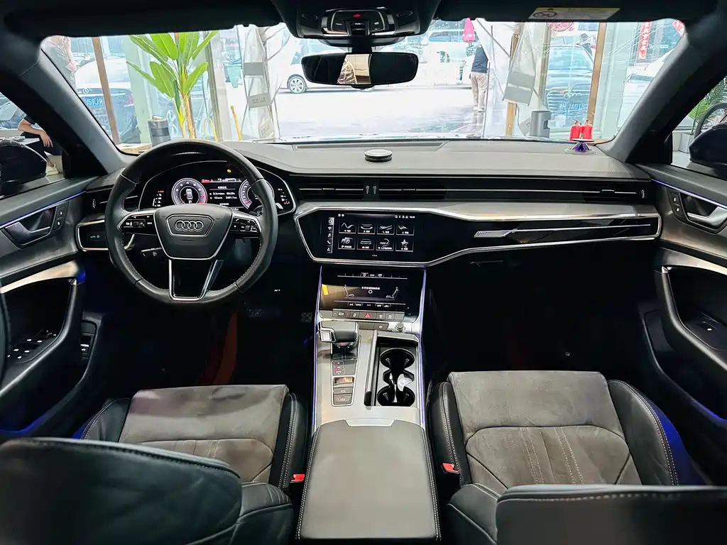AUDI A6L 2021
