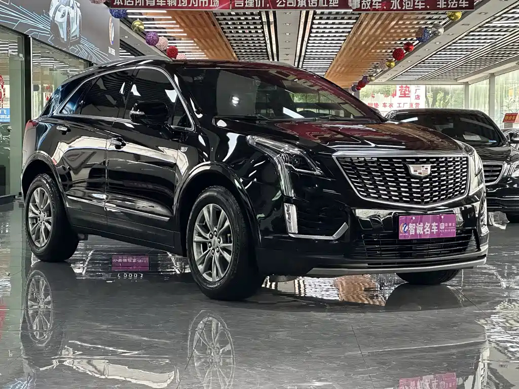 CADILLAC XT5 2021