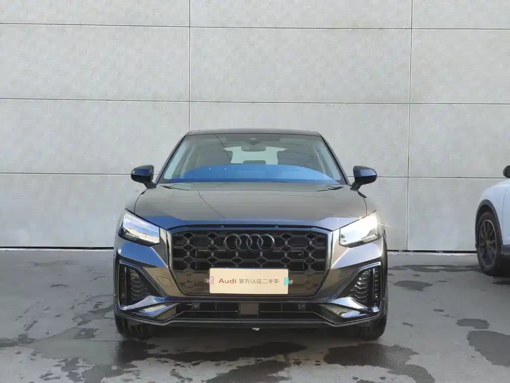AUDI Q2L 2024