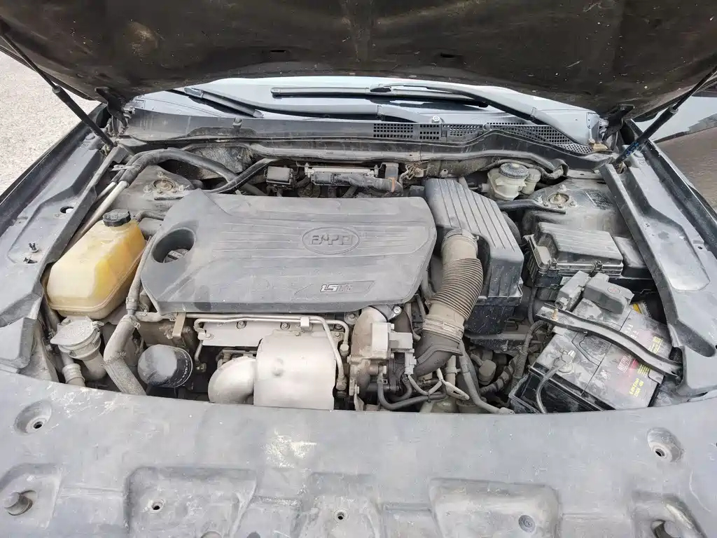 BYD G6 2014