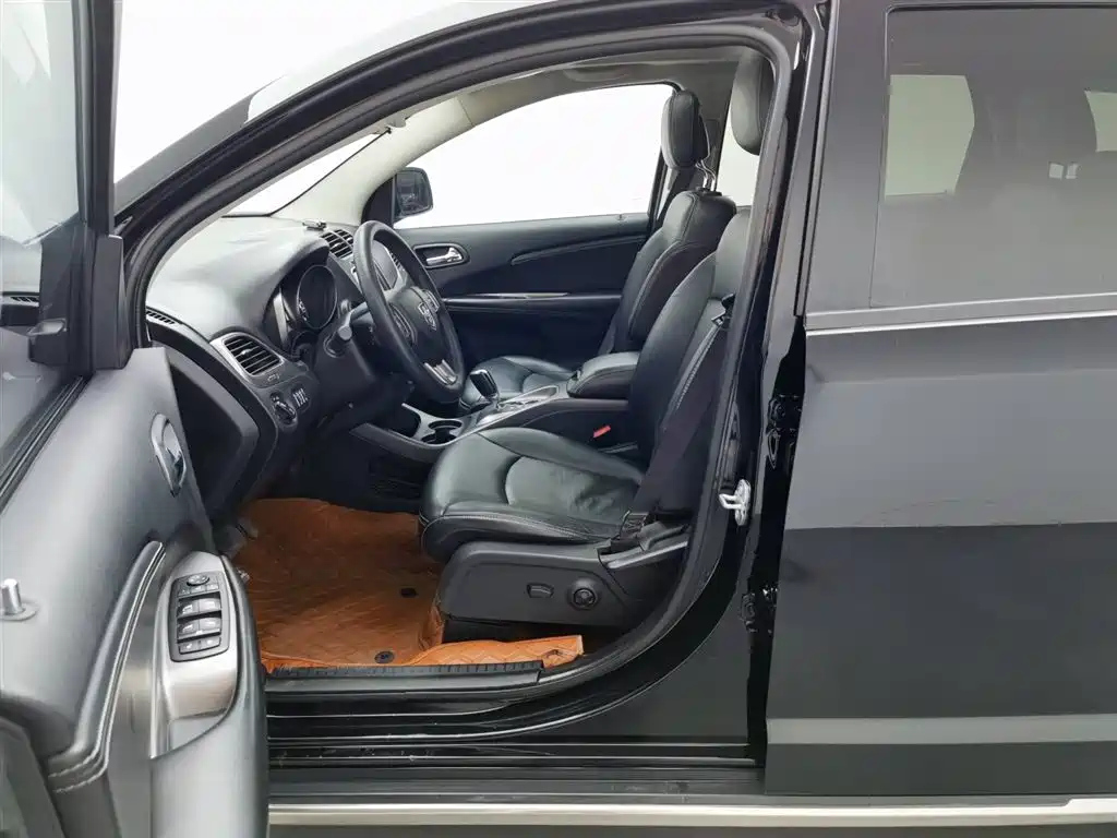 DODGE JCUV 2017