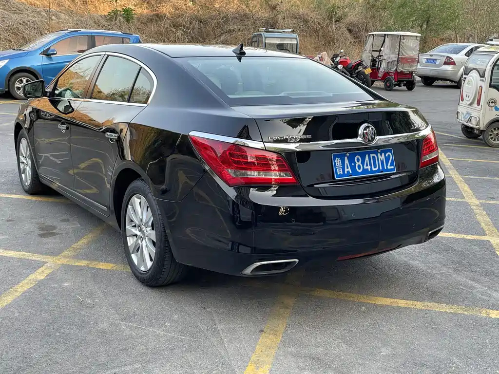 BUICK LACROSSE 2015
