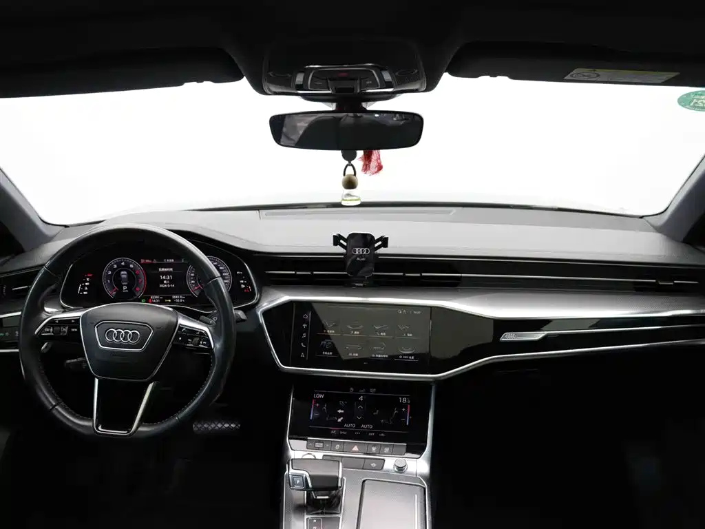 AUDI A6L 2020