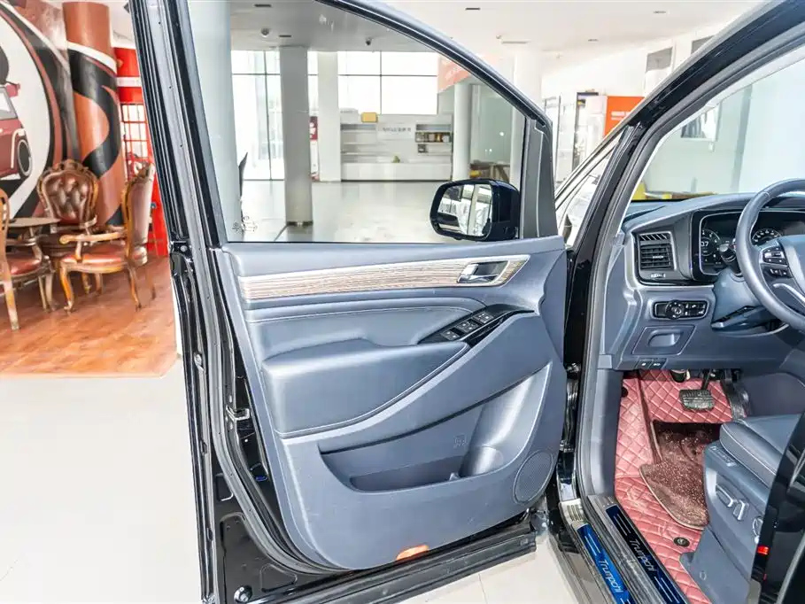 TRUMPCHI M8 2022