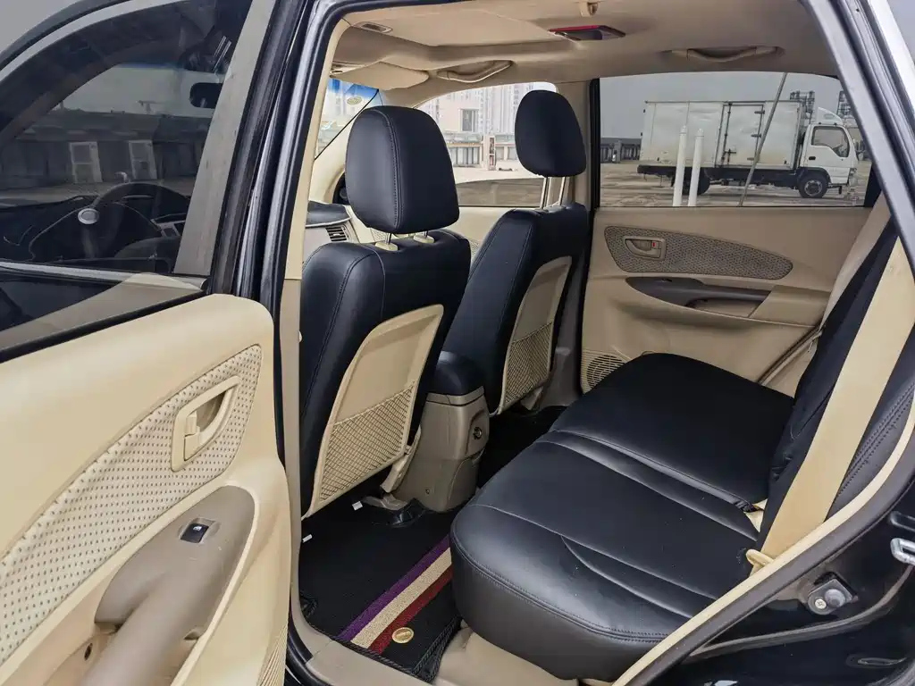 HYUNDAI TUCSON 2015