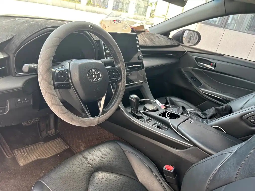TOYOTA AVALON 2020