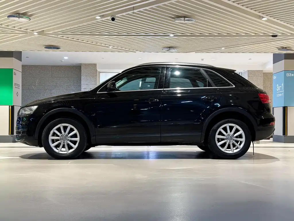 AUDI Q3 2013