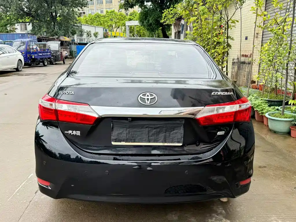 TOYOTA COROLLA 2014