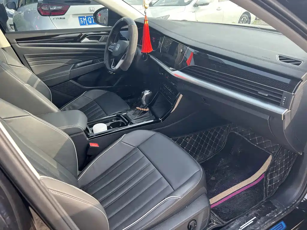 VOLKSWAGEN PASSAT 2022