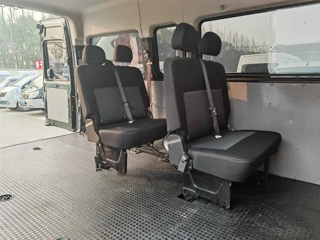 MAXUS V80 2021
