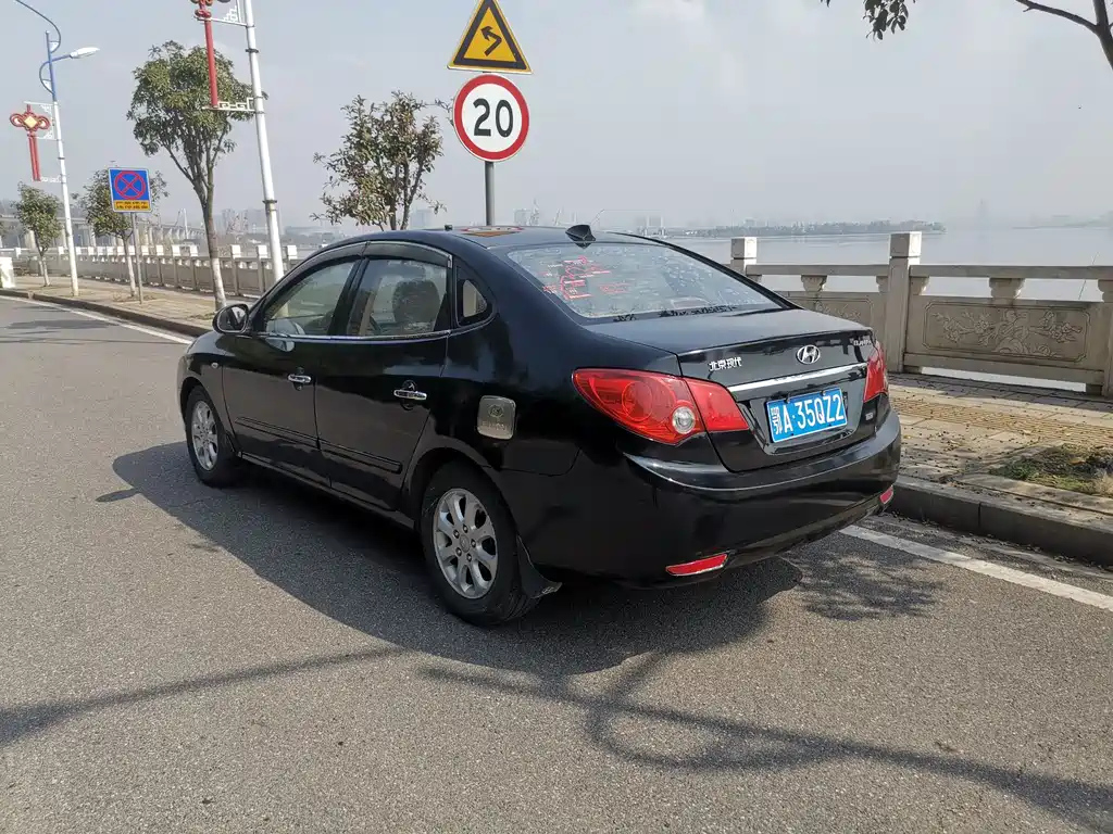 HYUNDAI CELESTA 2009