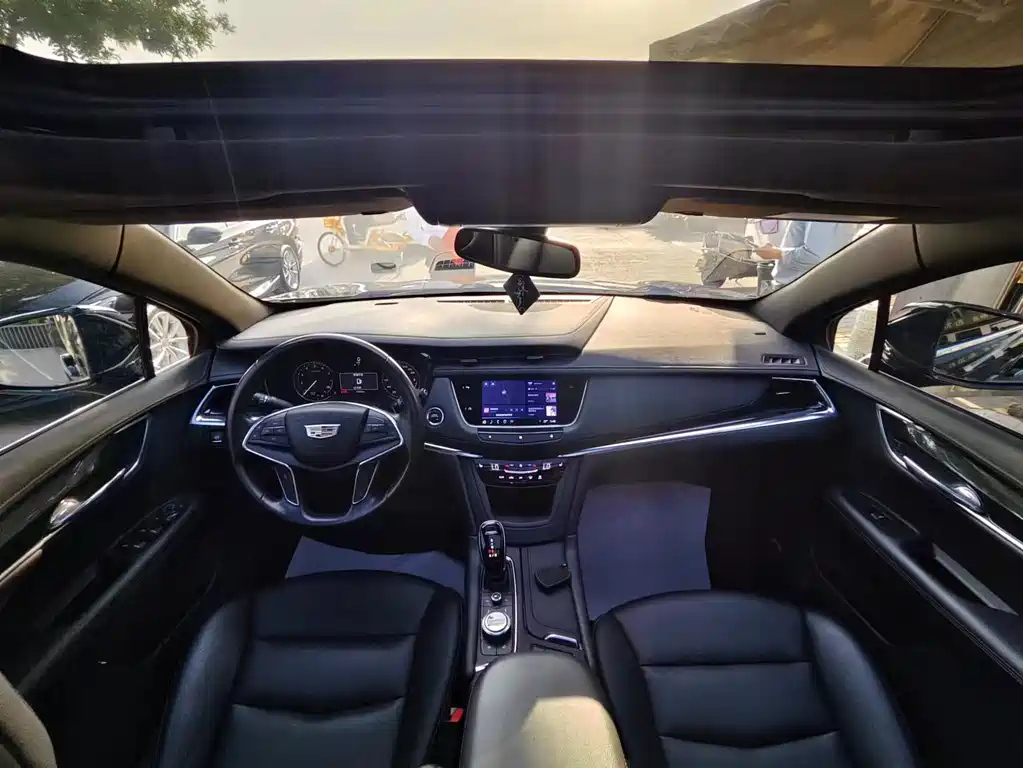 CADILLAC XT5 2021