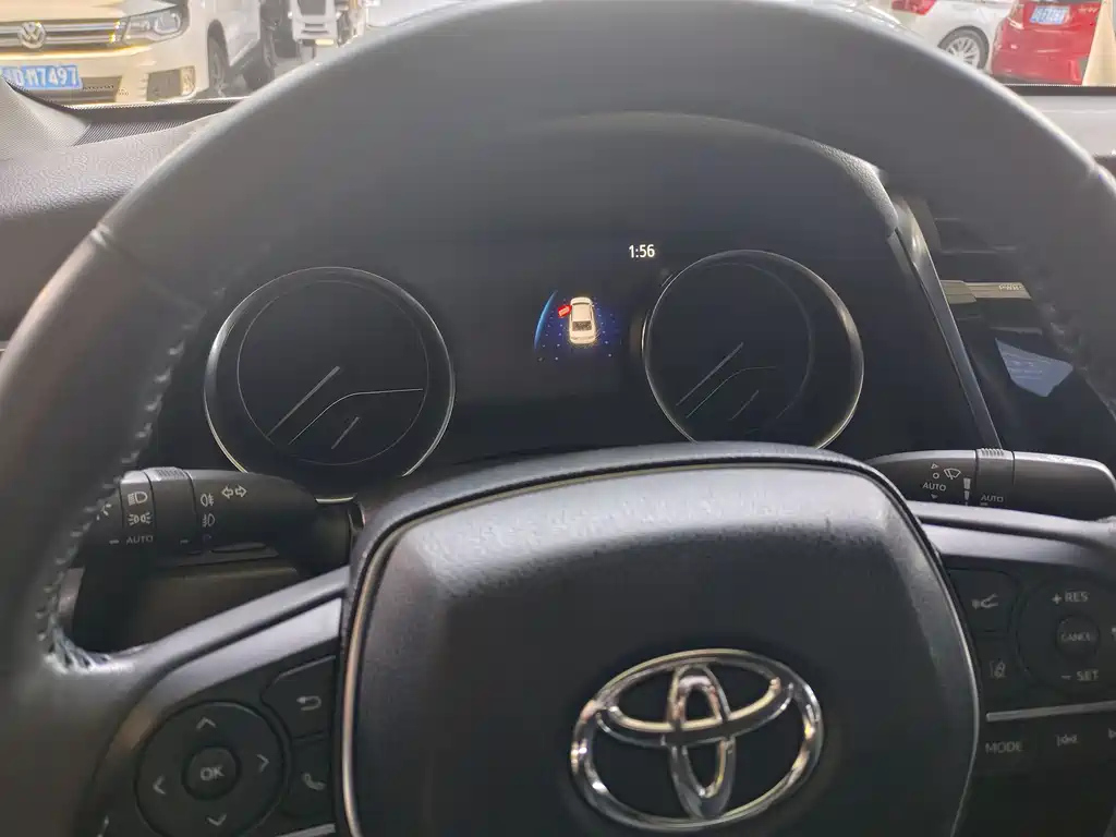 TOYOTA CAMRY 2019