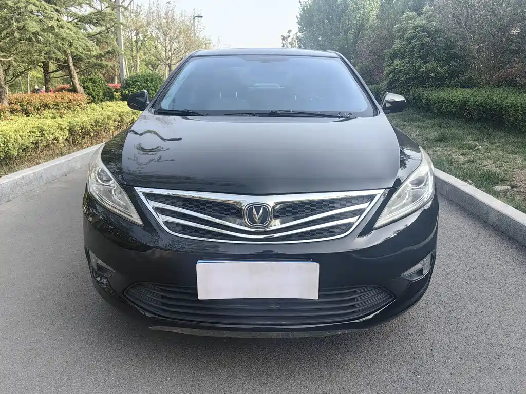 CHANGAN EADO 2013