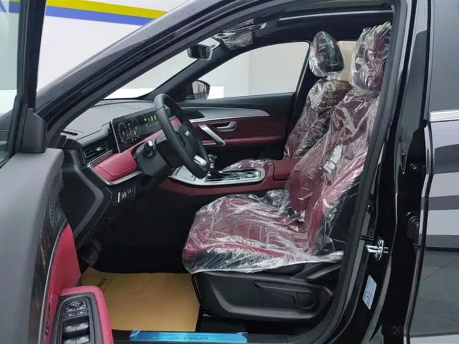 JETOUR X70 PLUS 2025