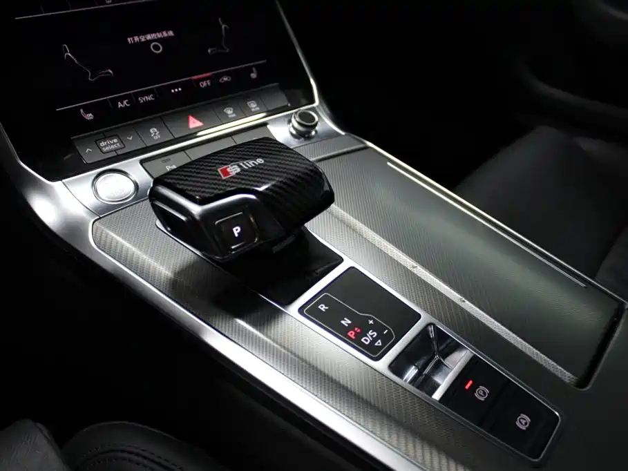 AUDI A6L 2020