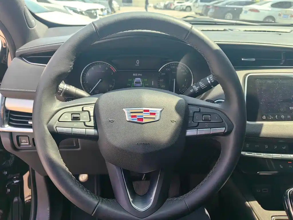 CADILLAC XT4 2022