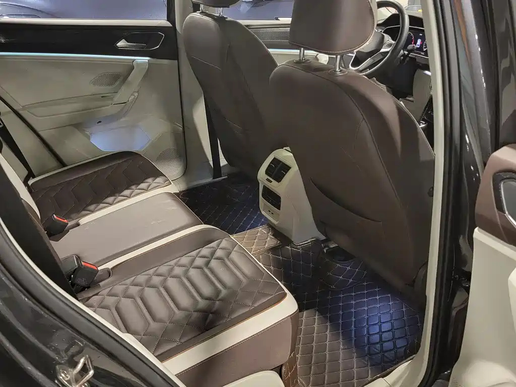 VOLKSWAGEN TAYRON 2022