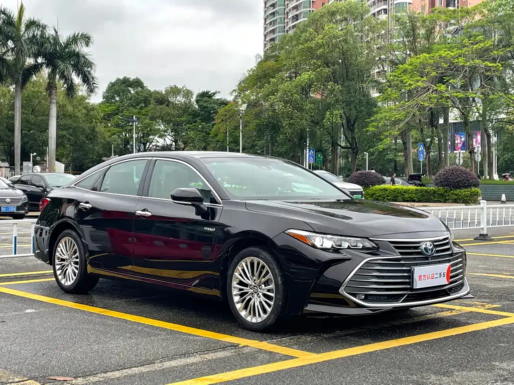 TOYOTA AVALON 2019