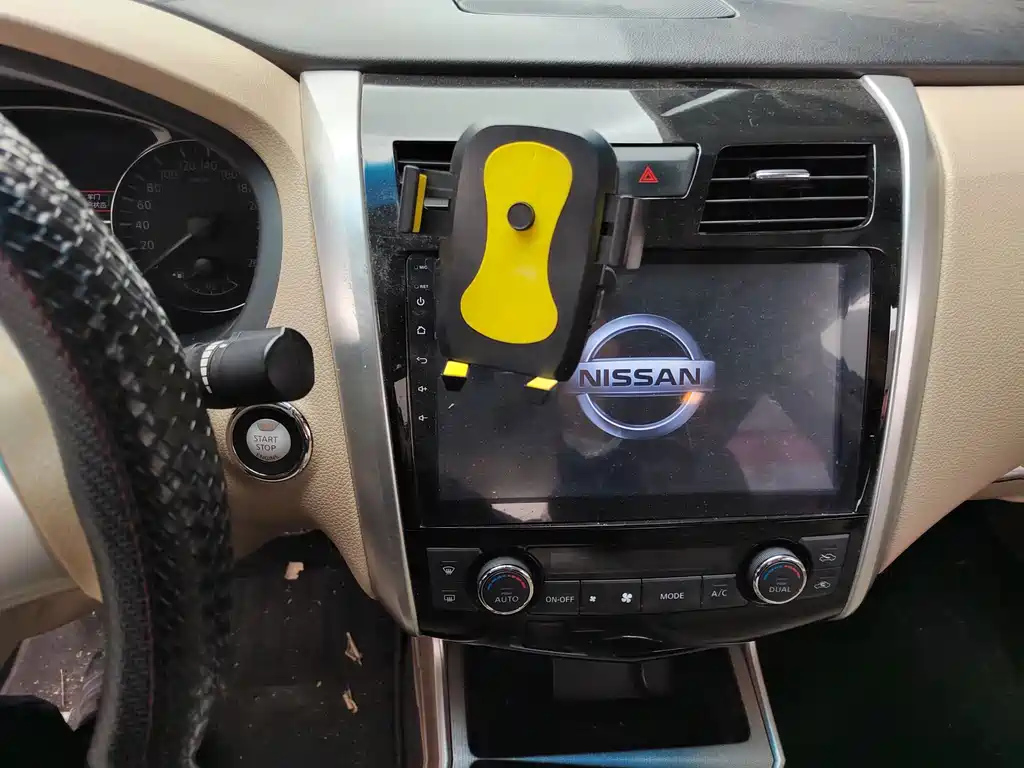 NISSAN TEANA 2018
