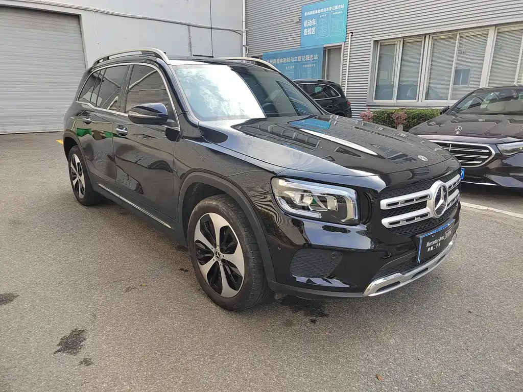 MERCEDES BENZ GLB 2022