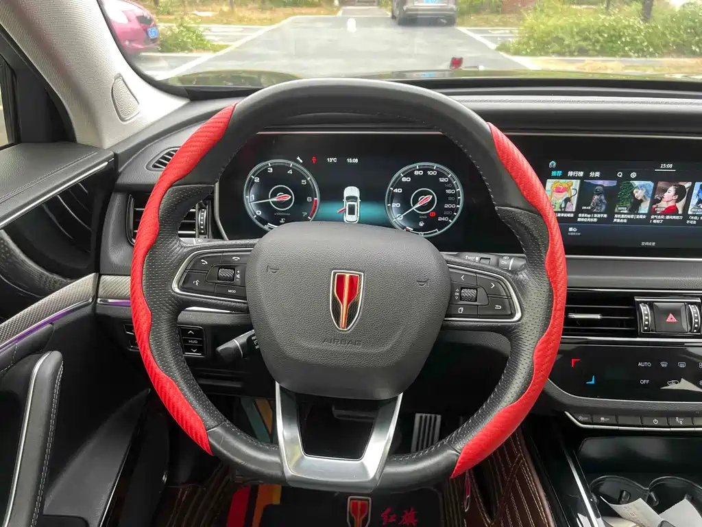 HONGQI HS5 2020