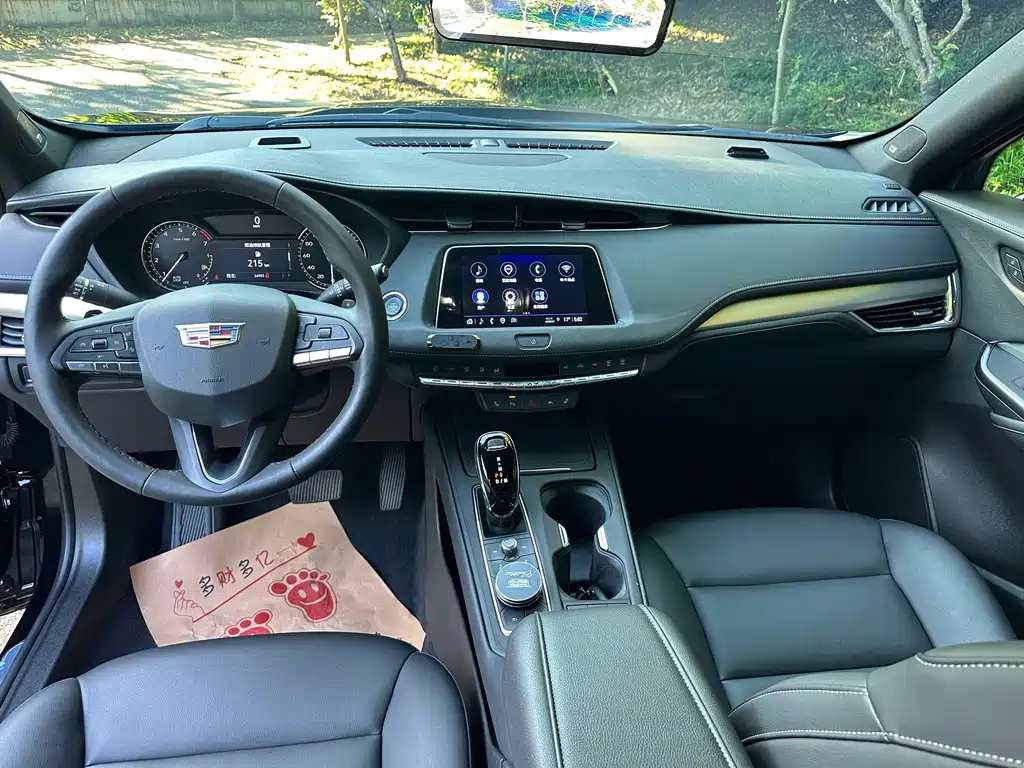 CADILLAC XT4 2023