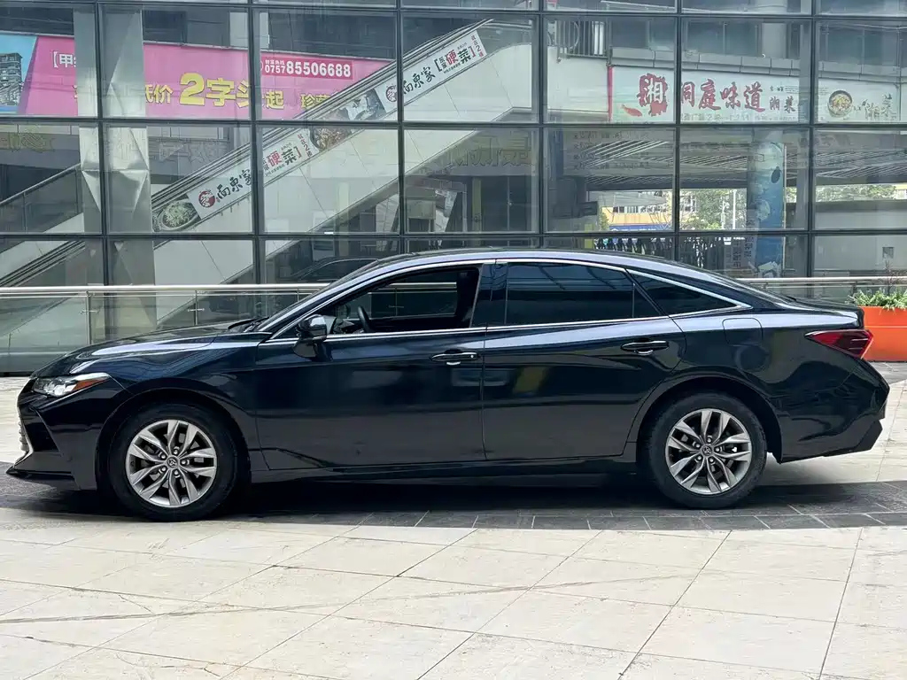 TOYOTA AVALON 2020