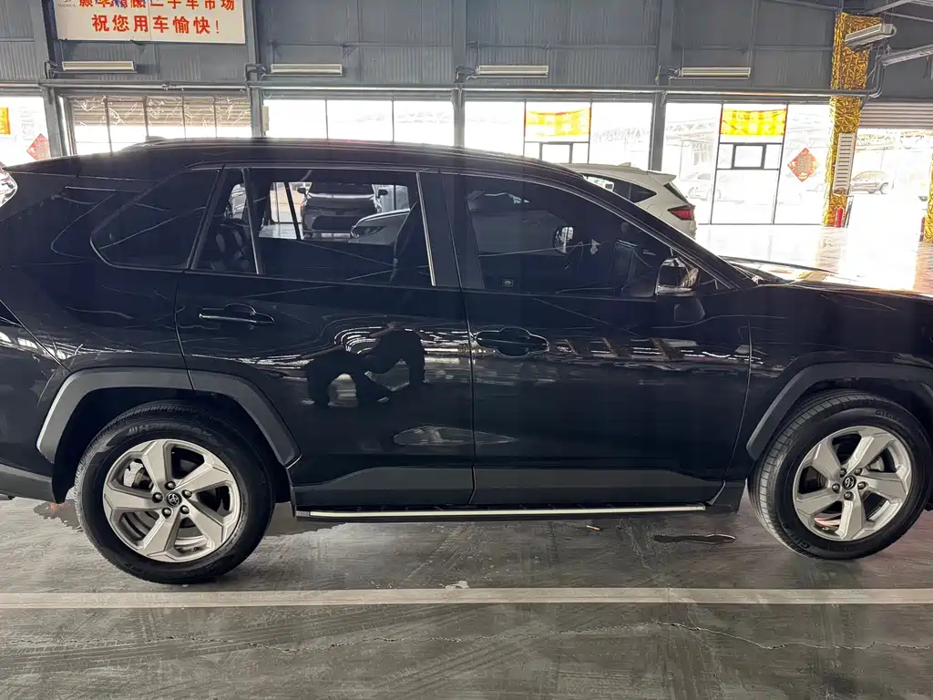 TOYOTA RAV4 RONGFANG 2021