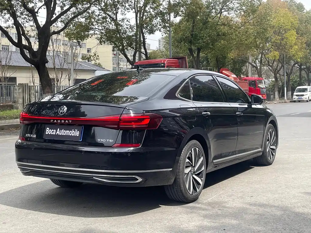 VOLKSWAGEN PASSAT 2022