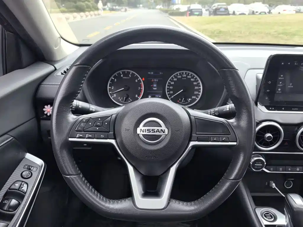 NISSAN SYLPHY 2021