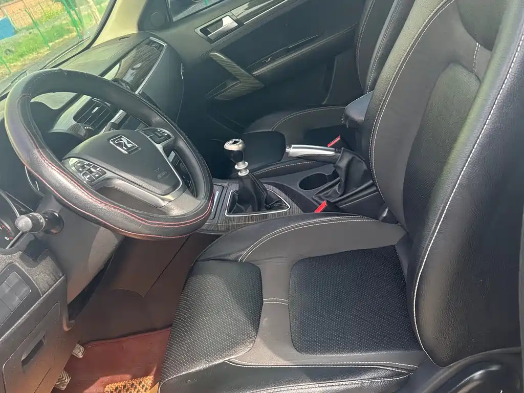 ZOTYE T600 2015