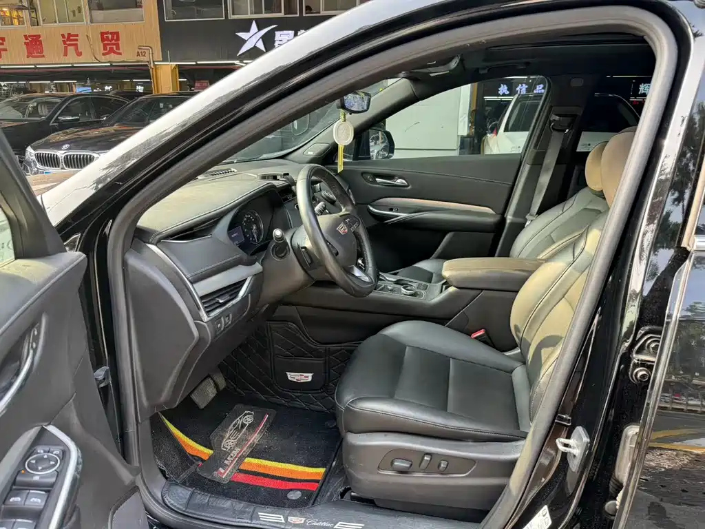 CADILLAC XT4 2020
