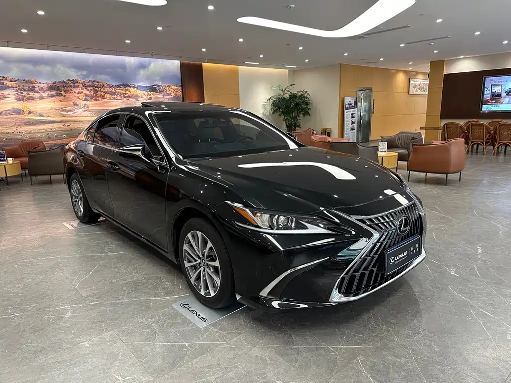 LEXUS ES 2022