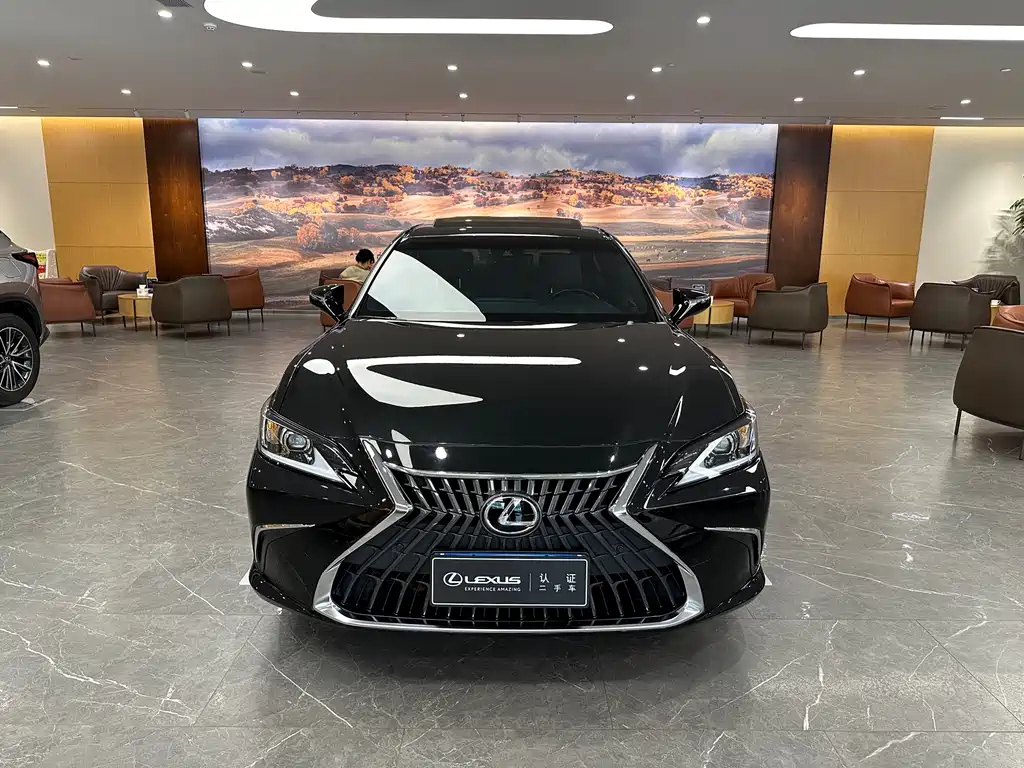 LEXUS ES 2022