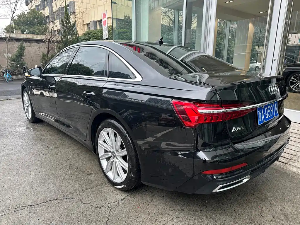 AUDI A6L 2021