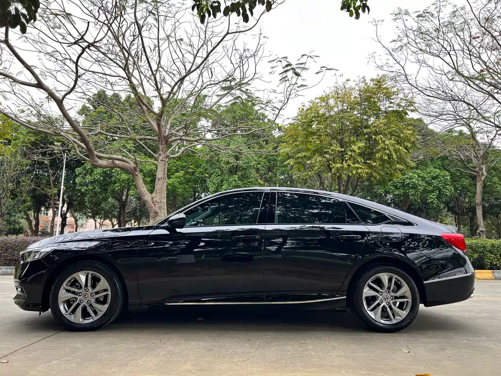 HONDA ACCORD 2021
