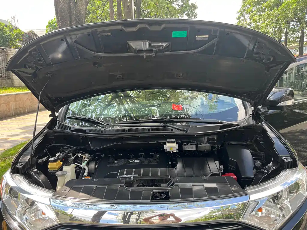 NISSAN QUEST 2015