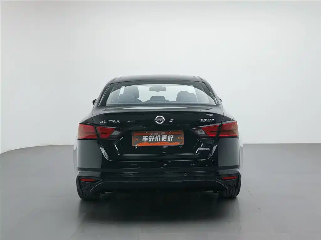 NISSAN TEANA 2019