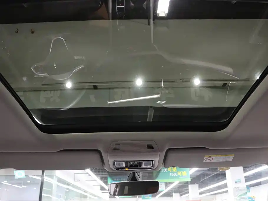VOLKSWAGEN TOURAN 2021