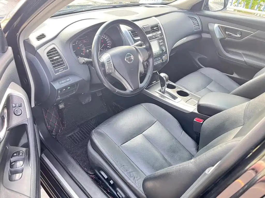 NISSAN TEANA 2016