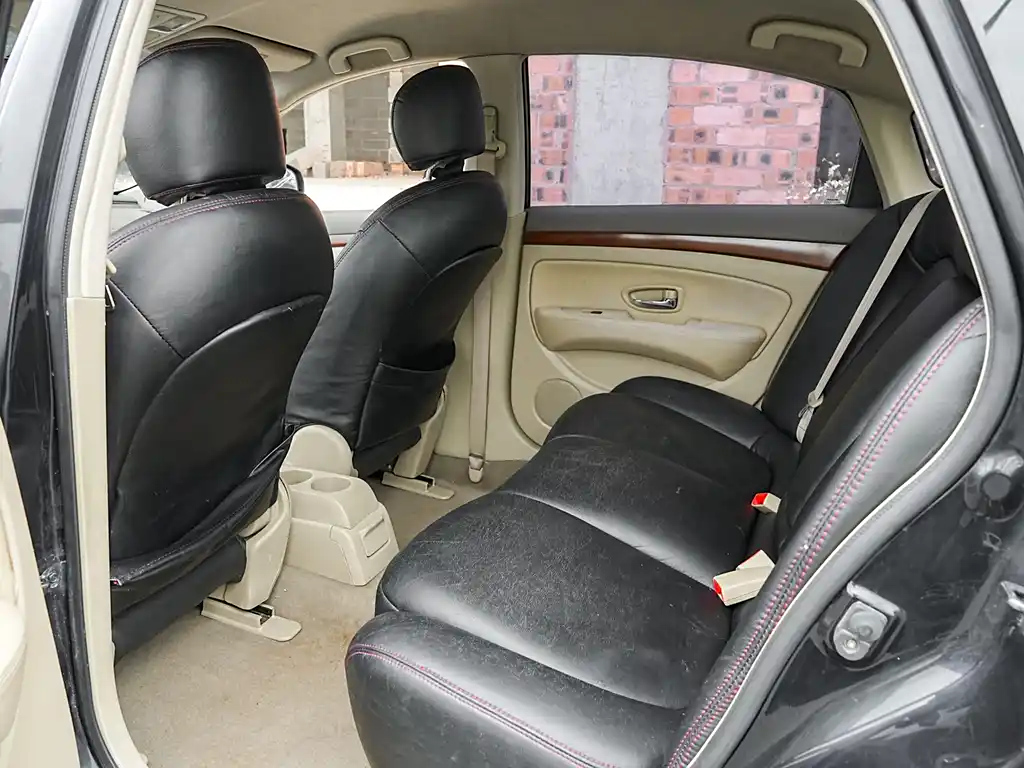 NISSAN SYLPHY 2009