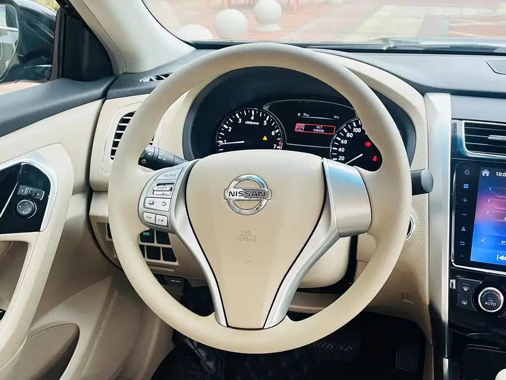 NISSAN TEANA 2019